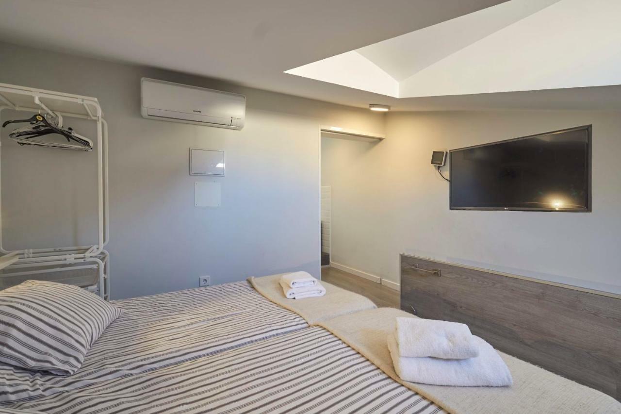 Stylish Apts Center Malasana- 1, 2 & 3 Bedroom Flats In Same Building Madrid Extérieur photo